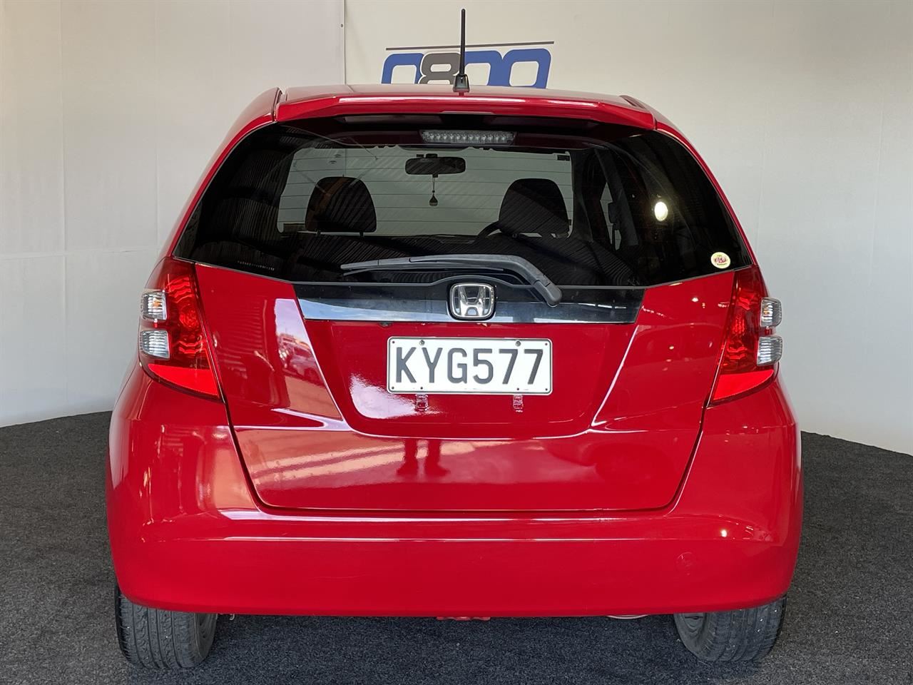 Vehicle image 5