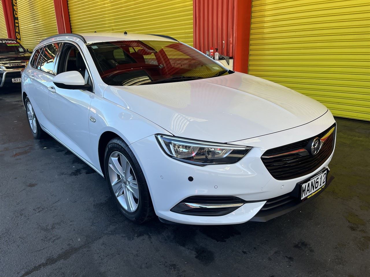 Vehicle image 1