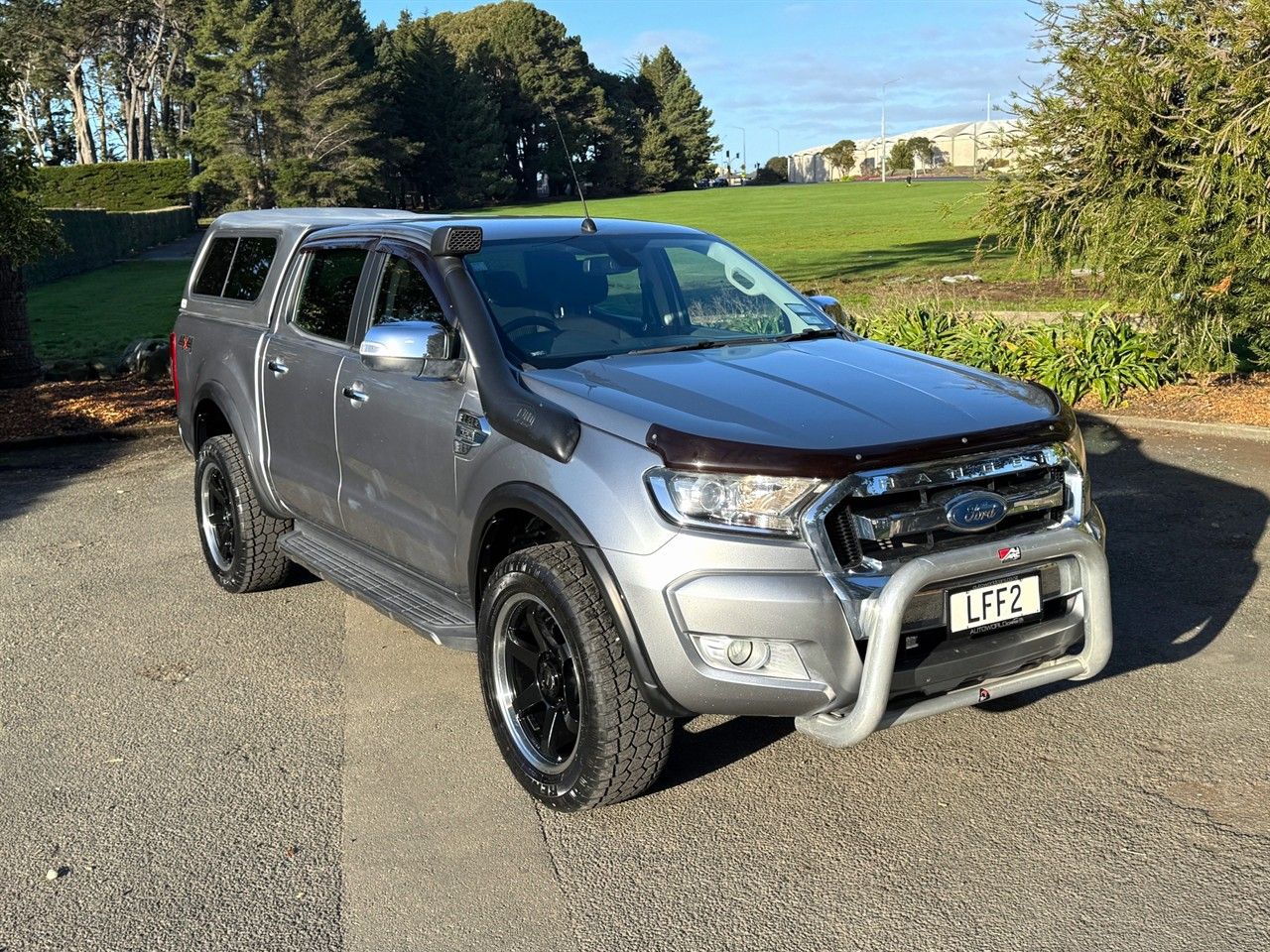 Vehicle image 3