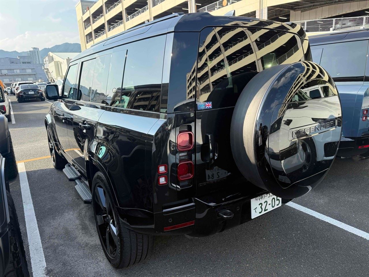 Vehicle image 4