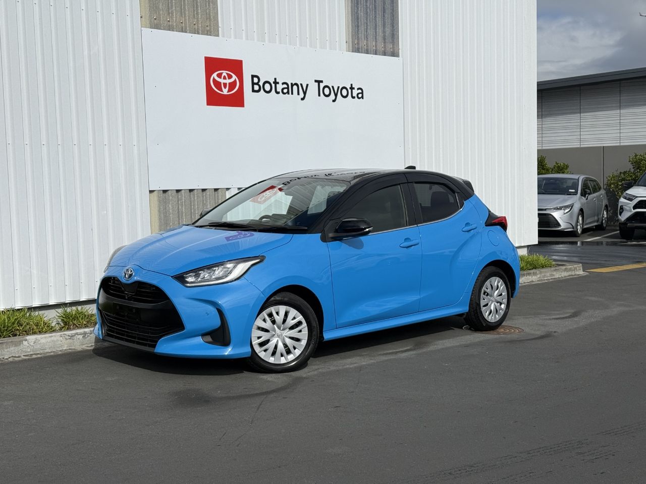 Vehicle image 1