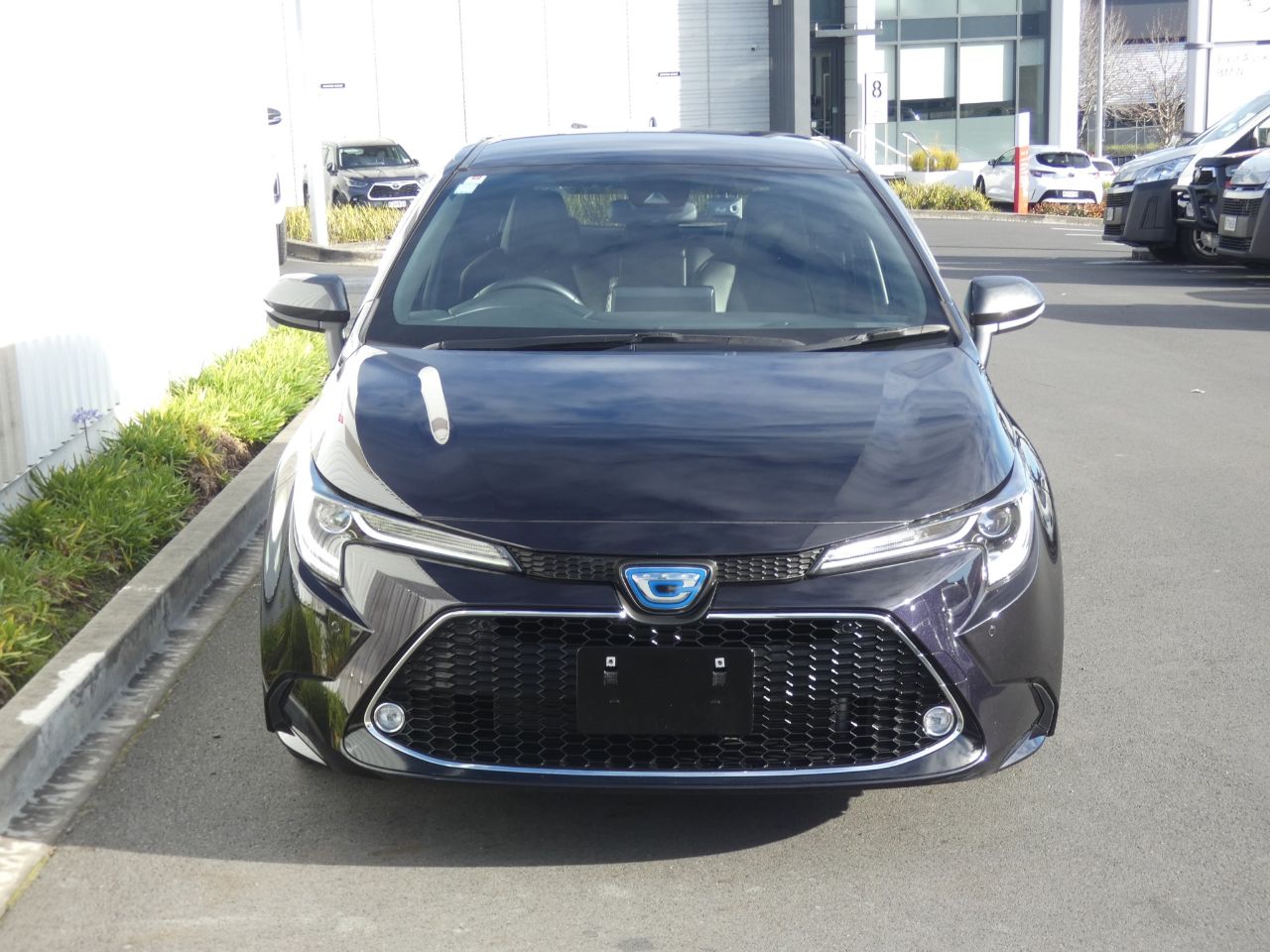 Vehicle image 3