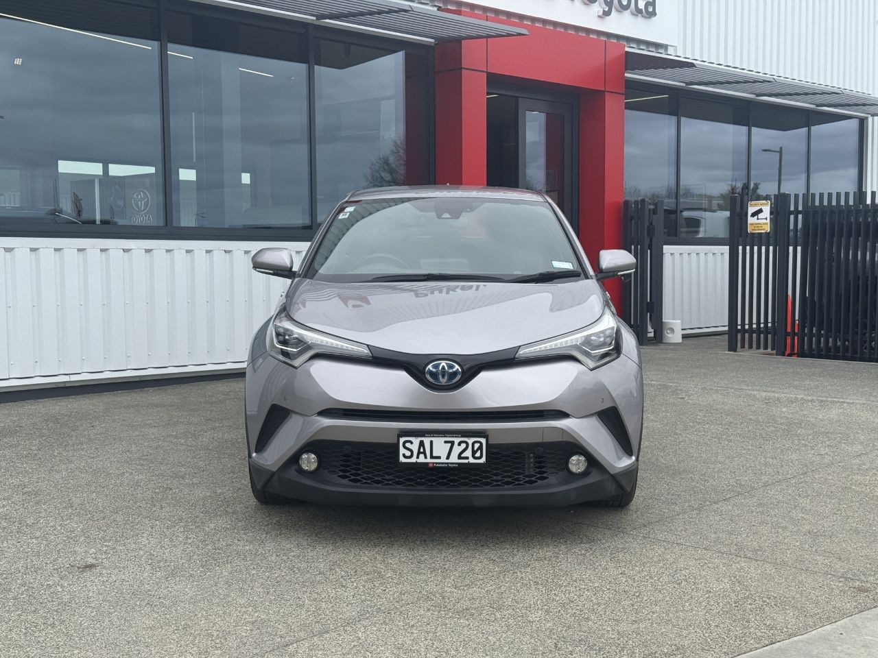 Vehicle image 3