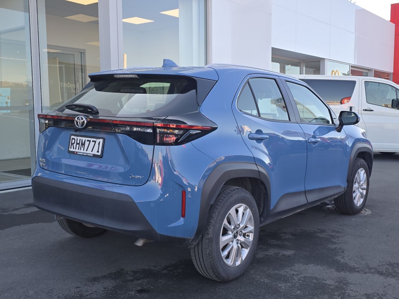 Vehicle image 3