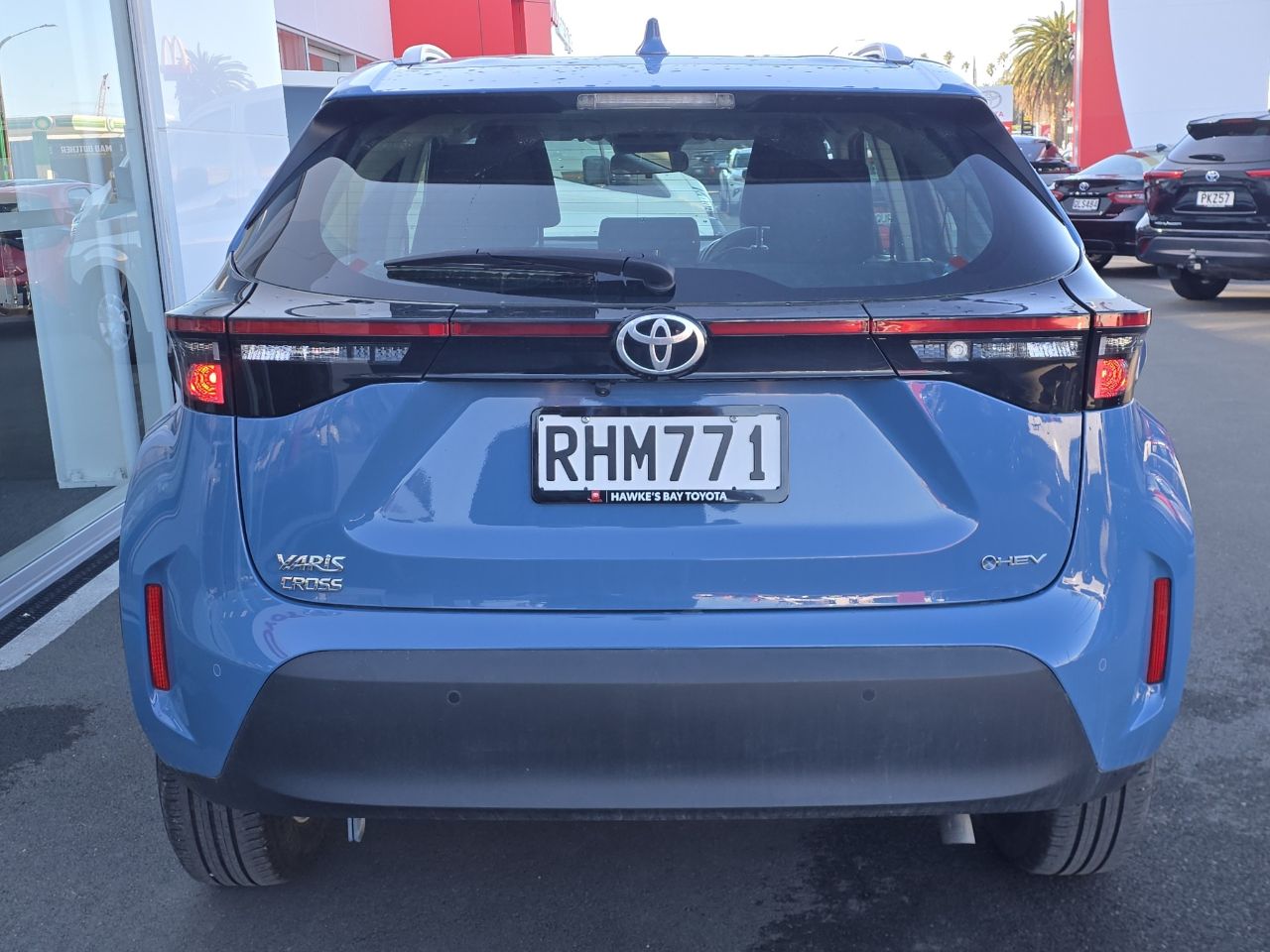 Vehicle image 4