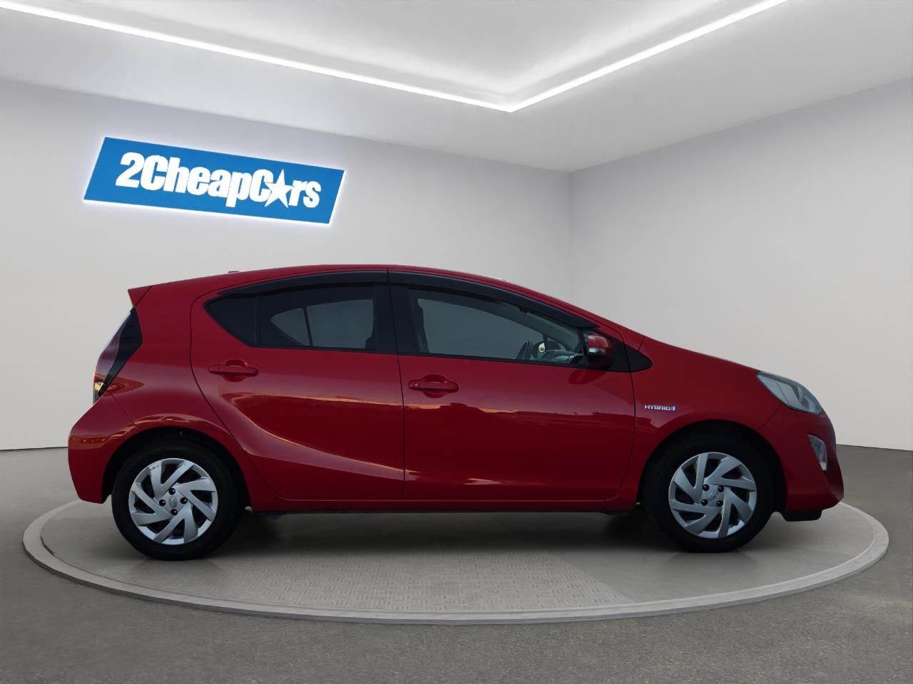 Vehicle image 4