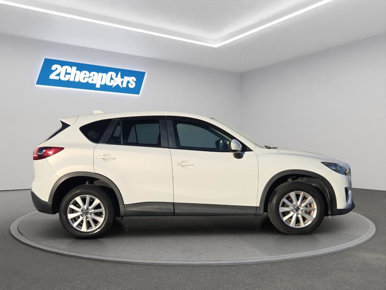Vehicle image 4