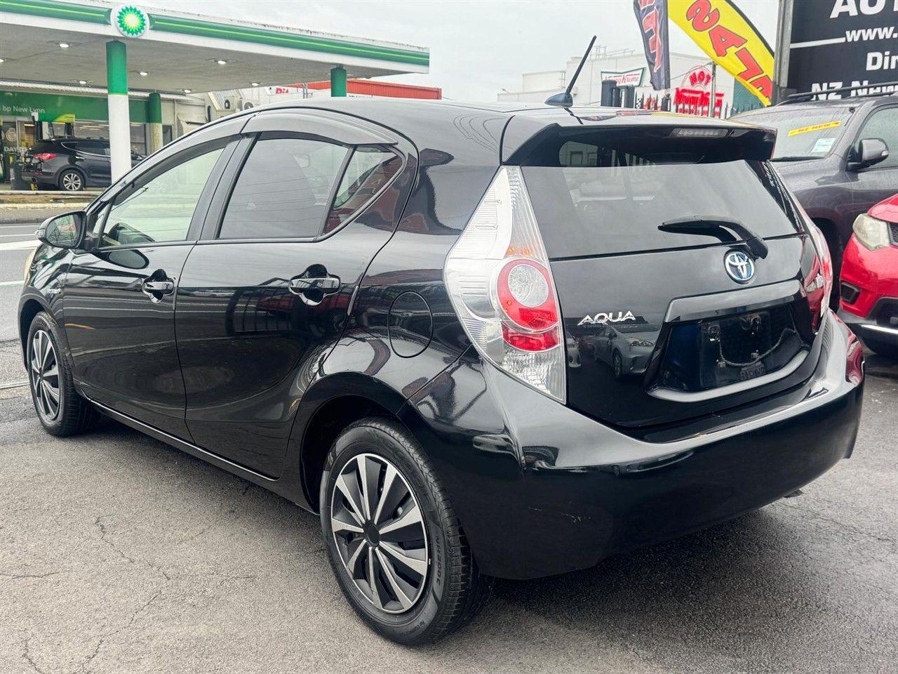 Vehicle image 2