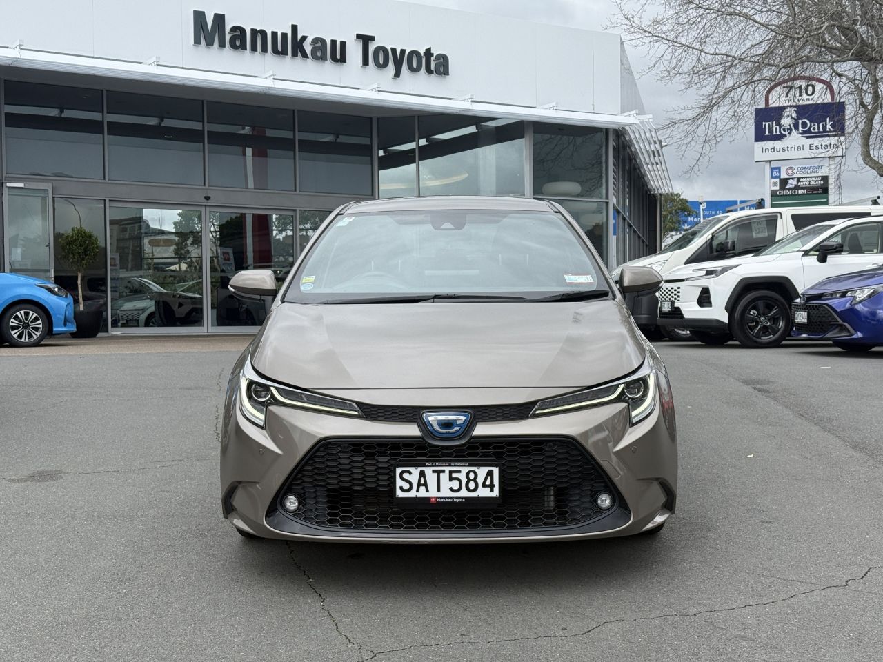 Vehicle image 3