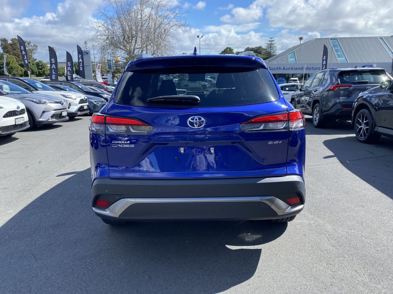 Vehicle image 3