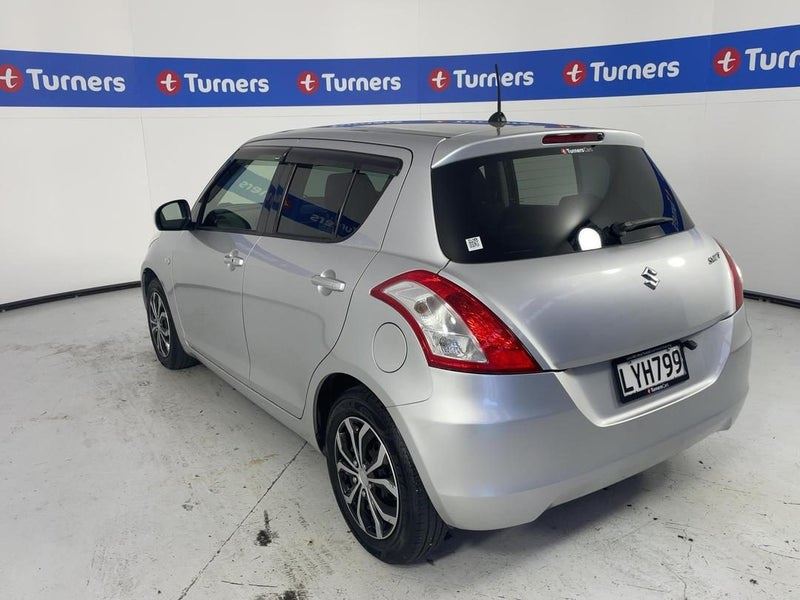 Vehicle image 5