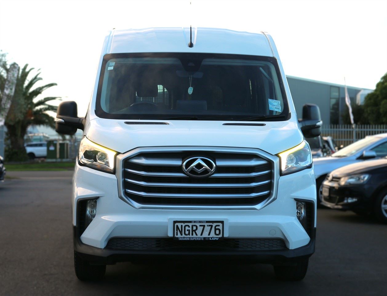 Vehicle image 3