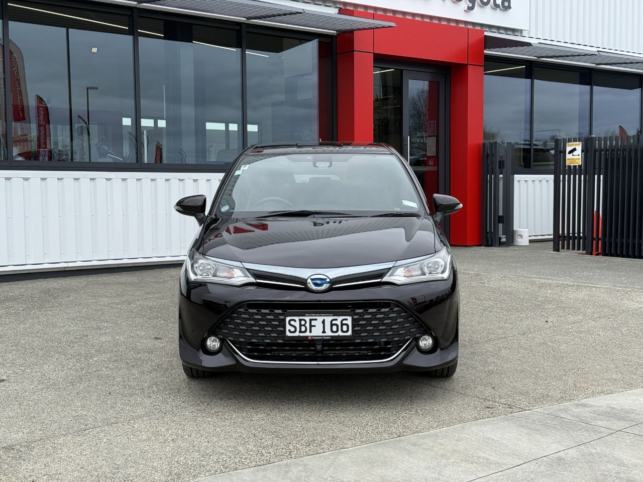 Vehicle image 3