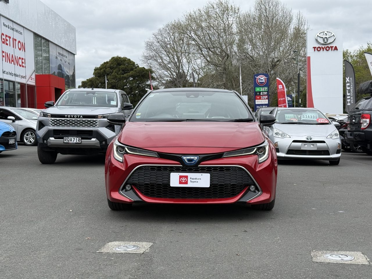 Vehicle image 3