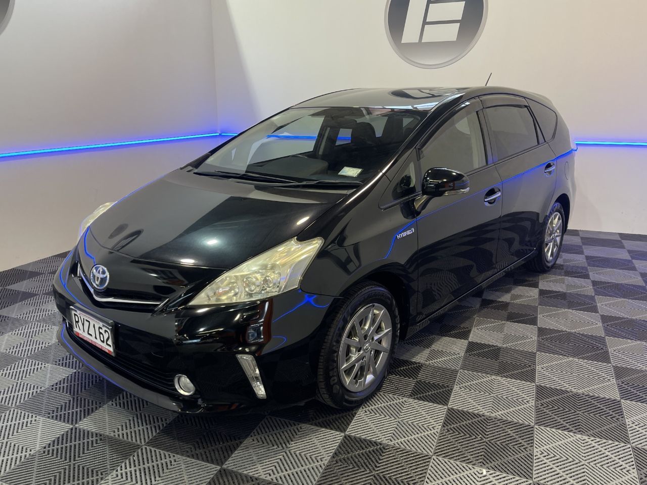 Vehicle image 3