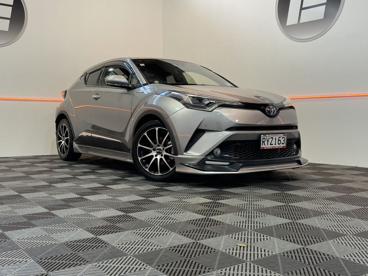 Vehicle image 1