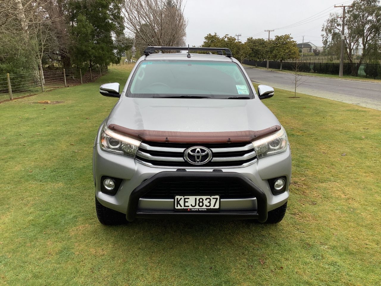 Vehicle image 3