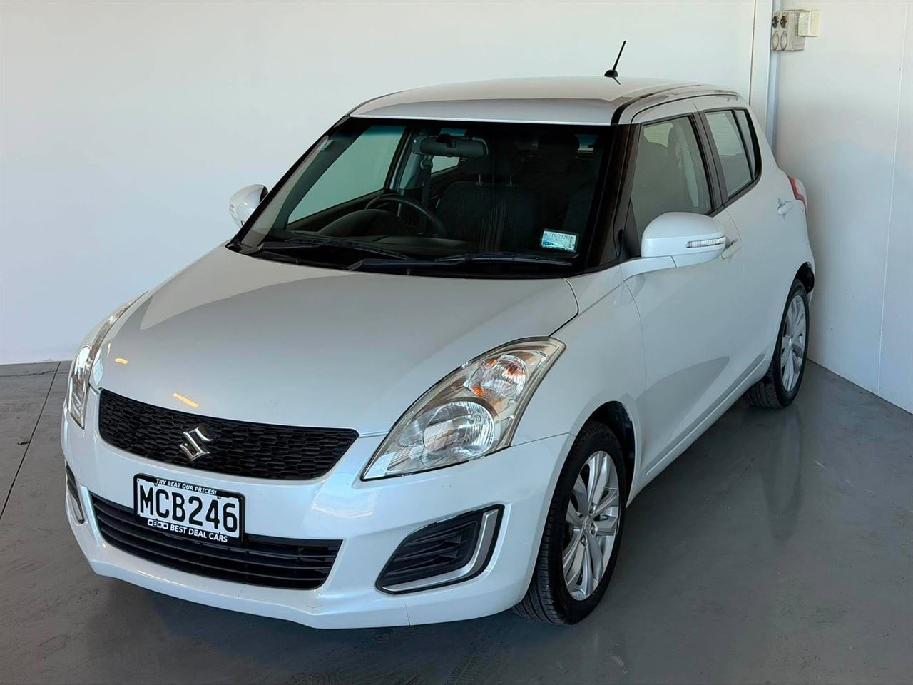 Vehicle image 3