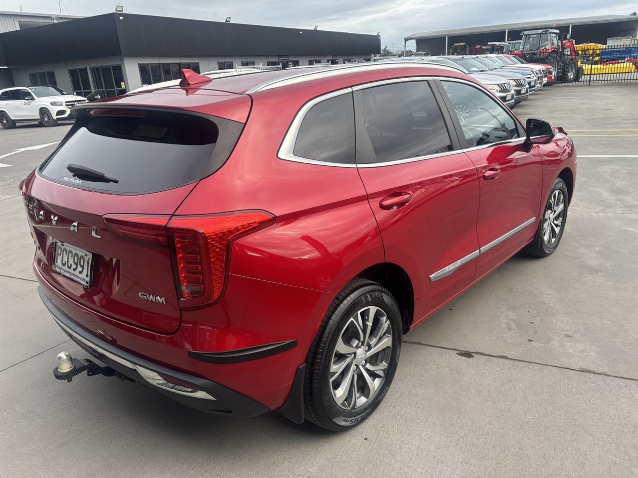 Vehicle image 3