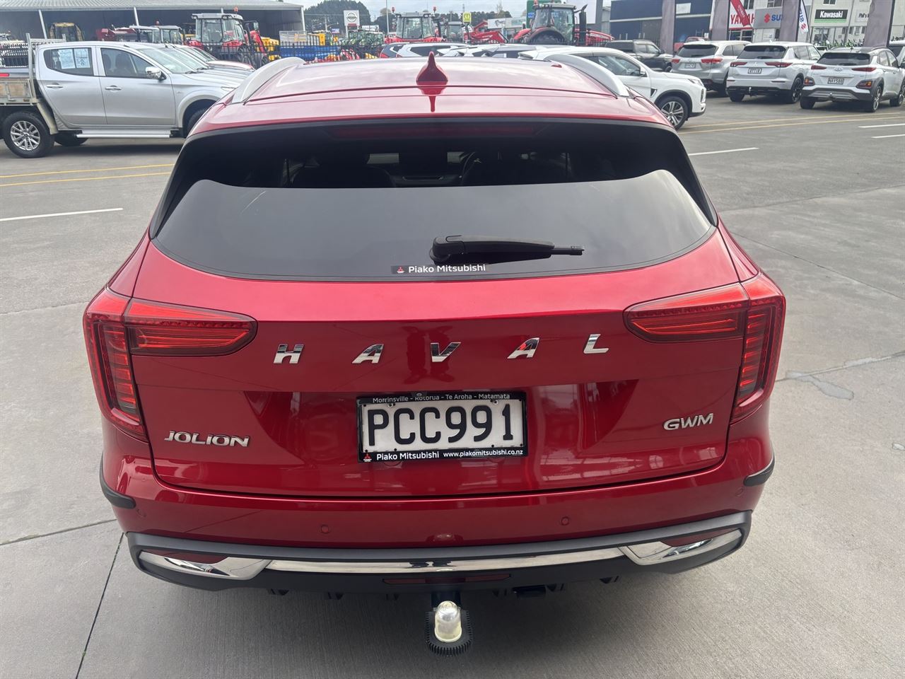 Vehicle image 4