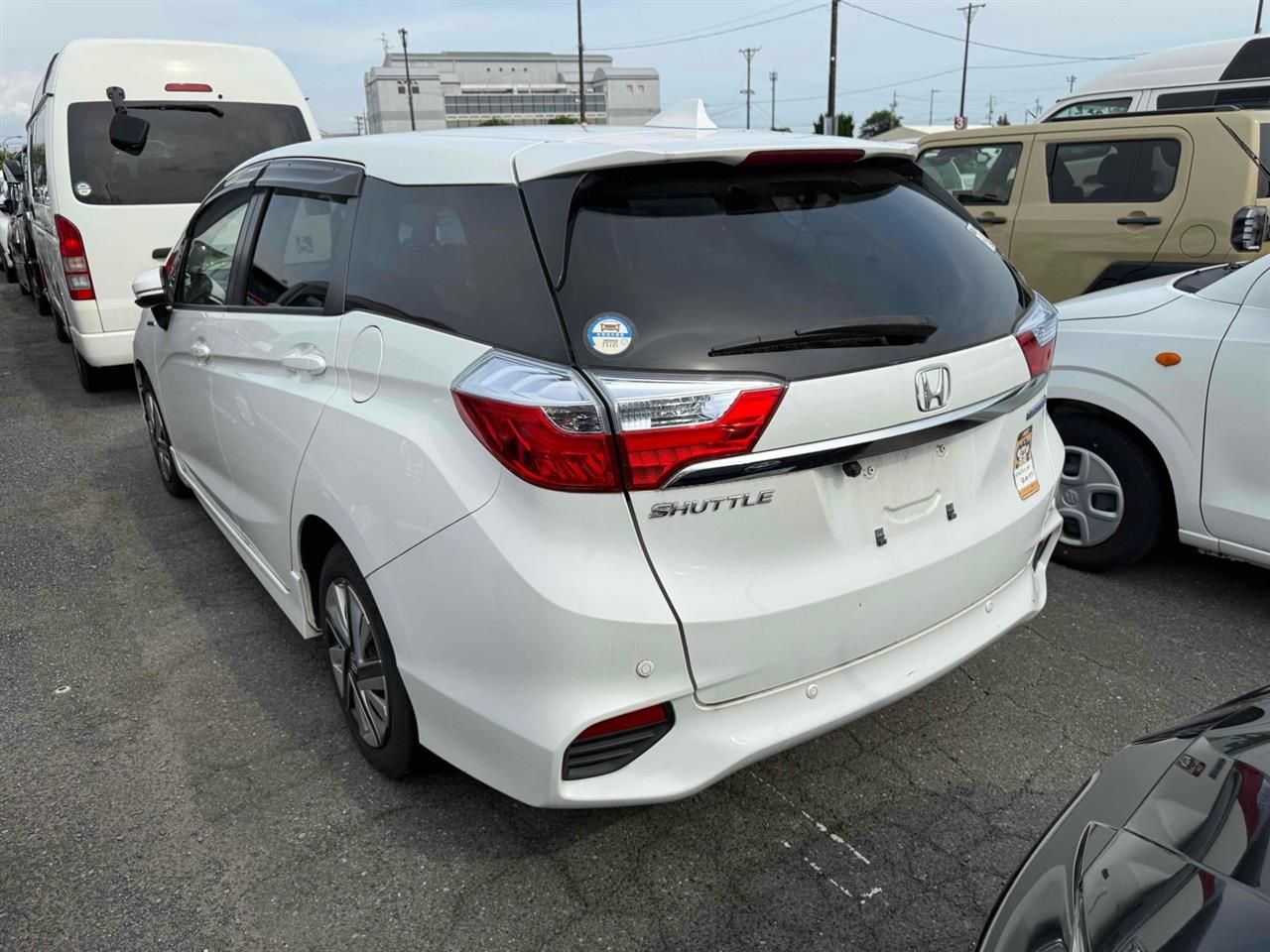 Vehicle image 3