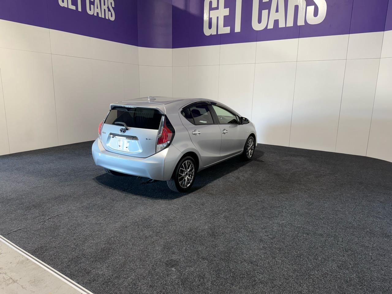 Vehicle image 4