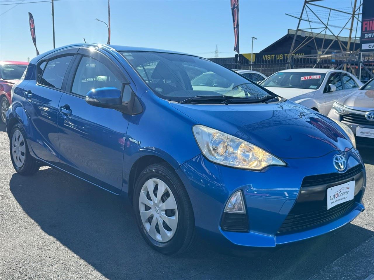Vehicle image 5