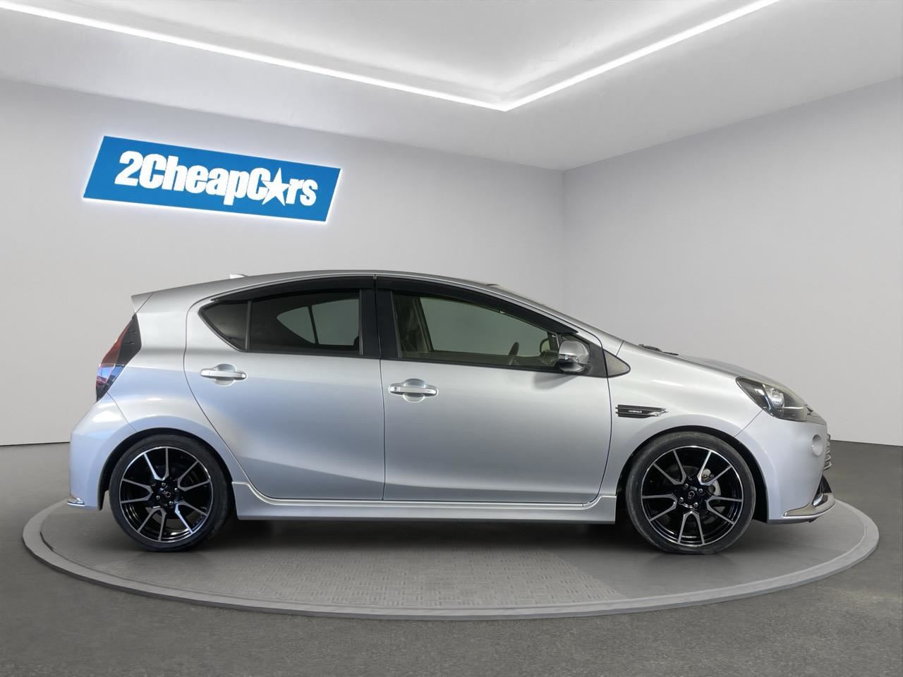 Vehicle image 4