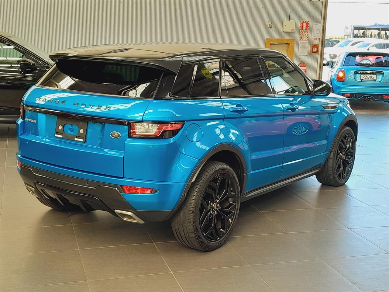Vehicle image 4