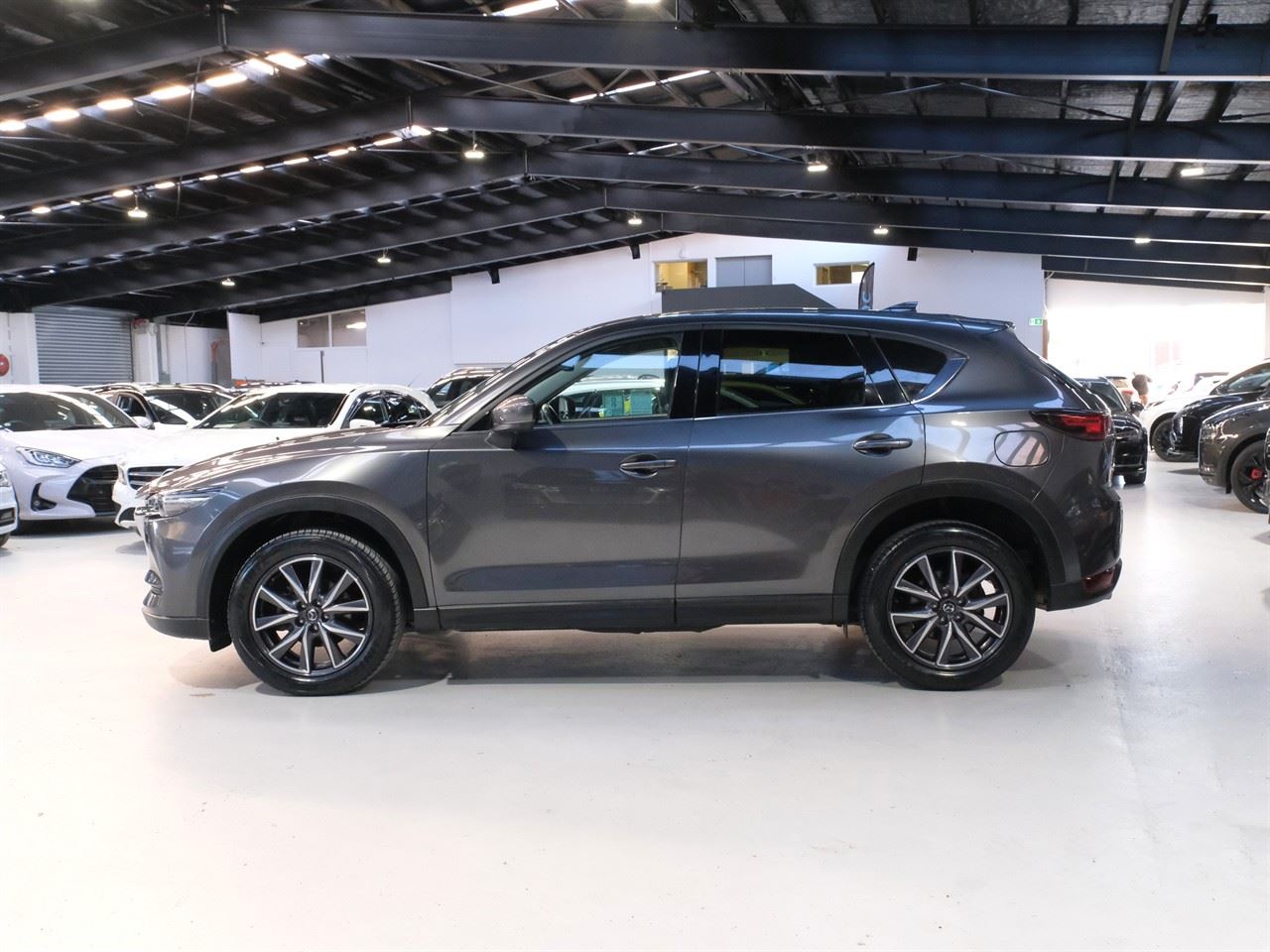 Vehicle image 5