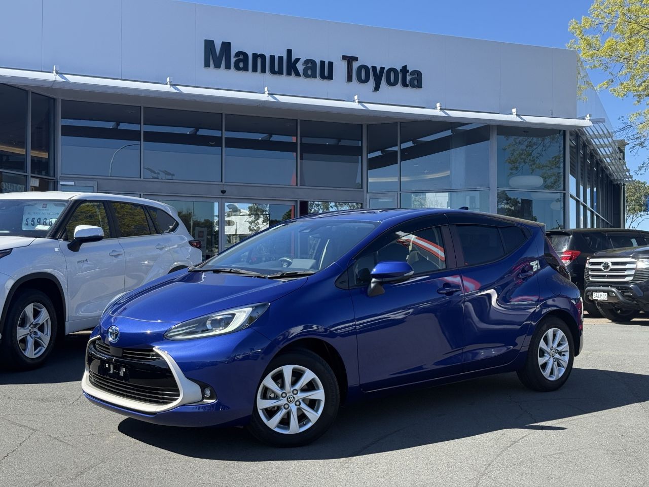 Vehicle image 1