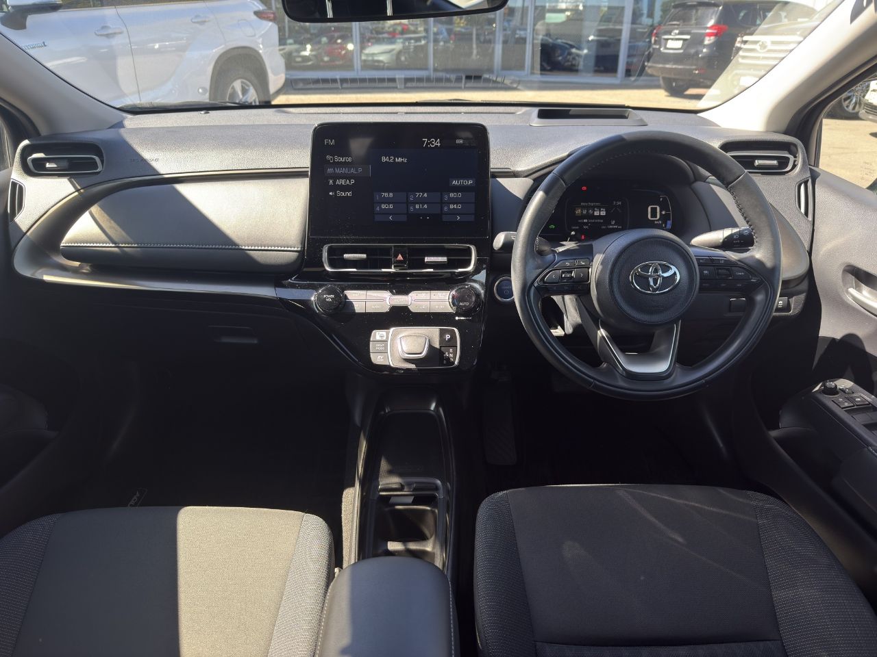 Vehicle image 5
