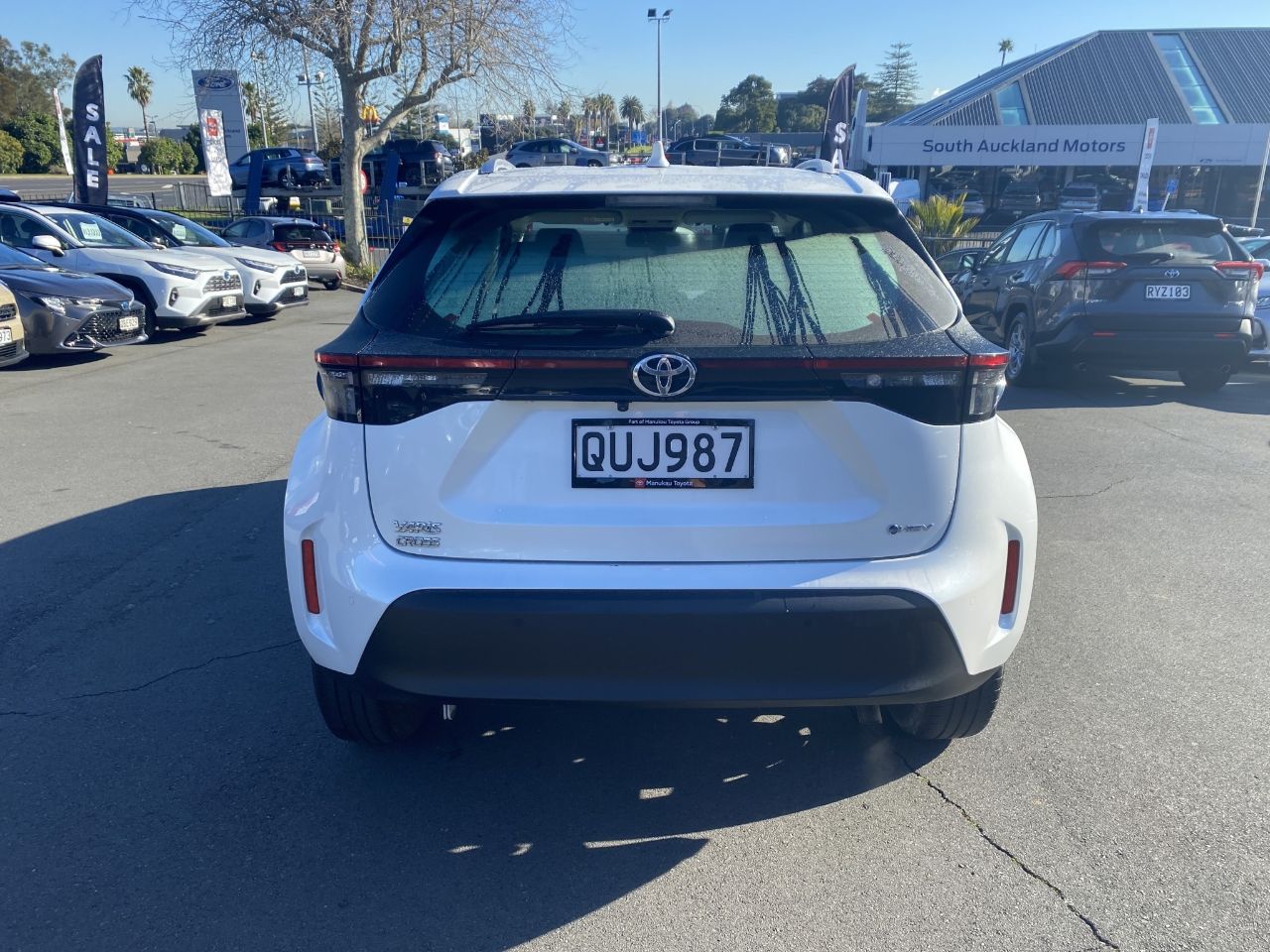 Vehicle image 3
