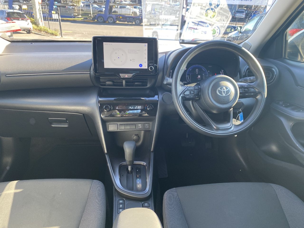 Vehicle image 5