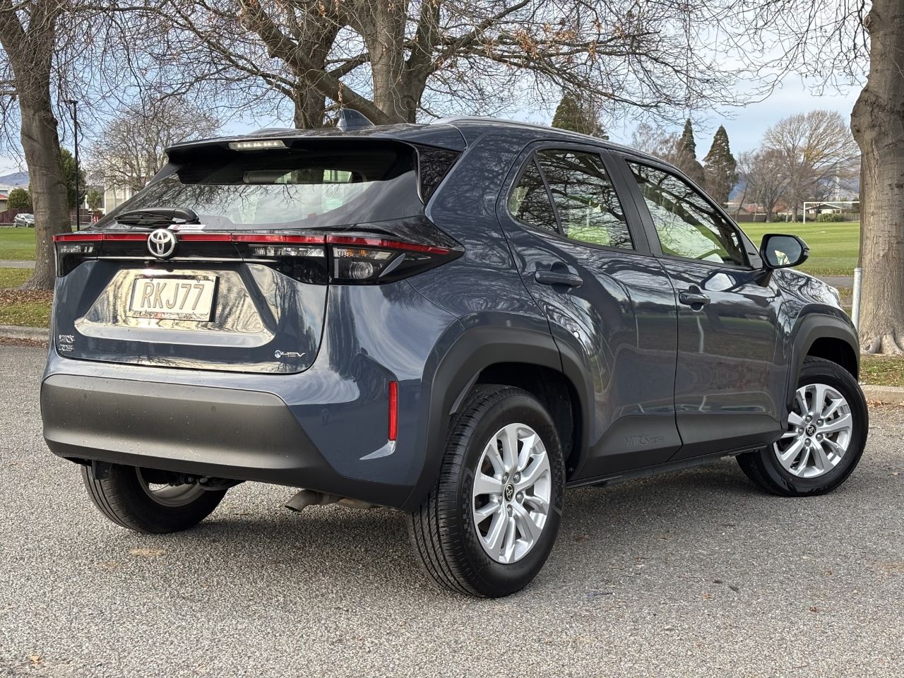 Vehicle image 5