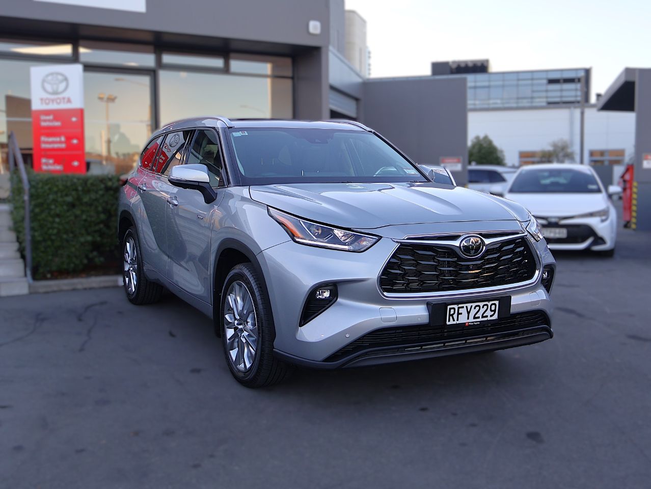 Vehicle image 1