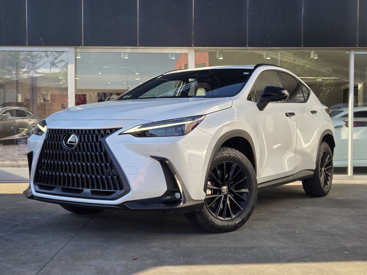 Vehicle image 3