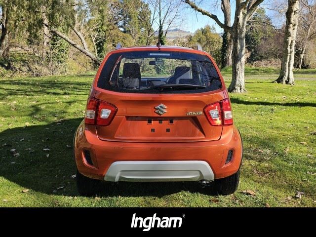 Vehicle image 5