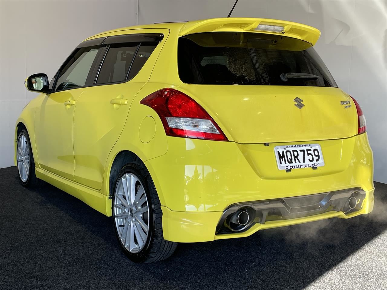 Vehicle image 4
