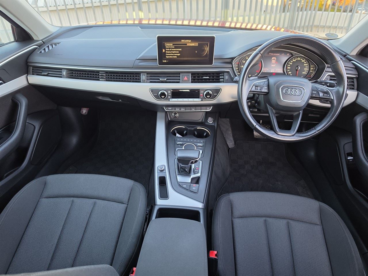 Vehicle image 3