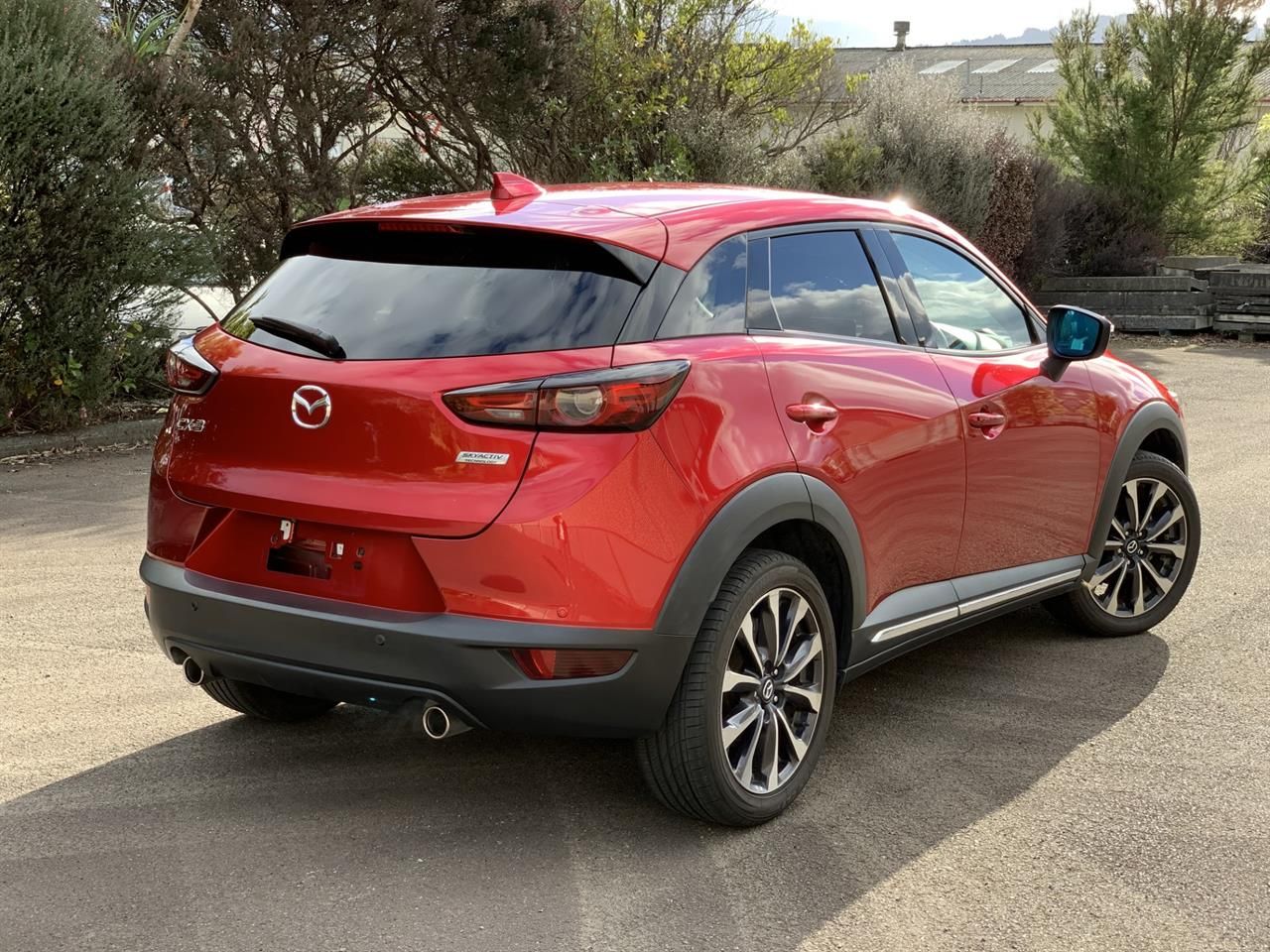Vehicle image 3