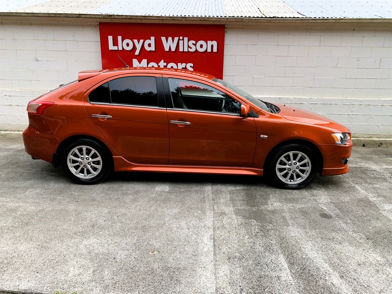 Vehicle image 3