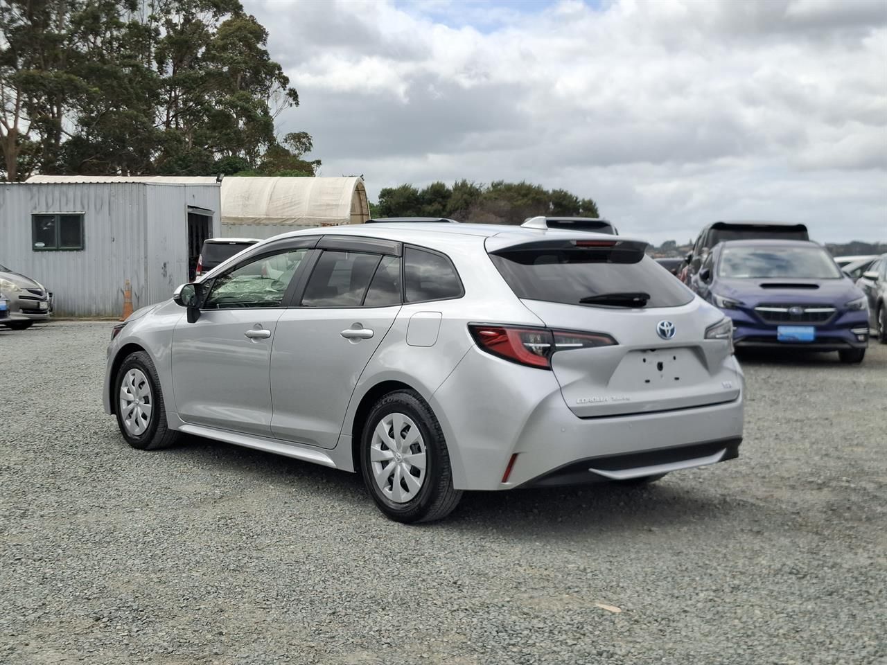 Vehicle image 5