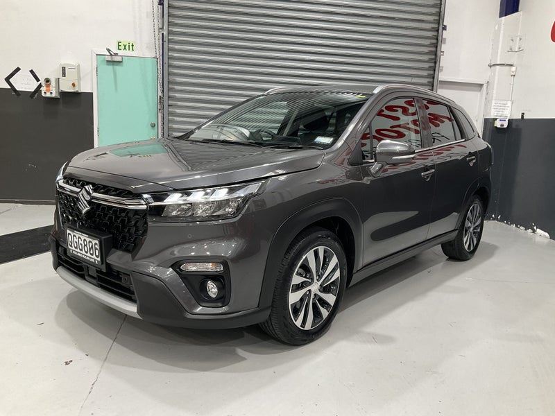 Vehicle image 4
