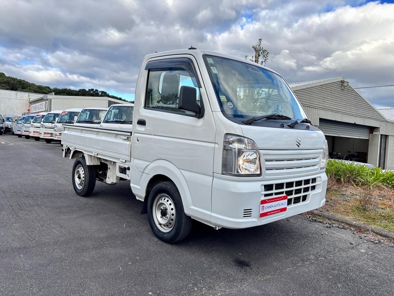 Vehicle image 3