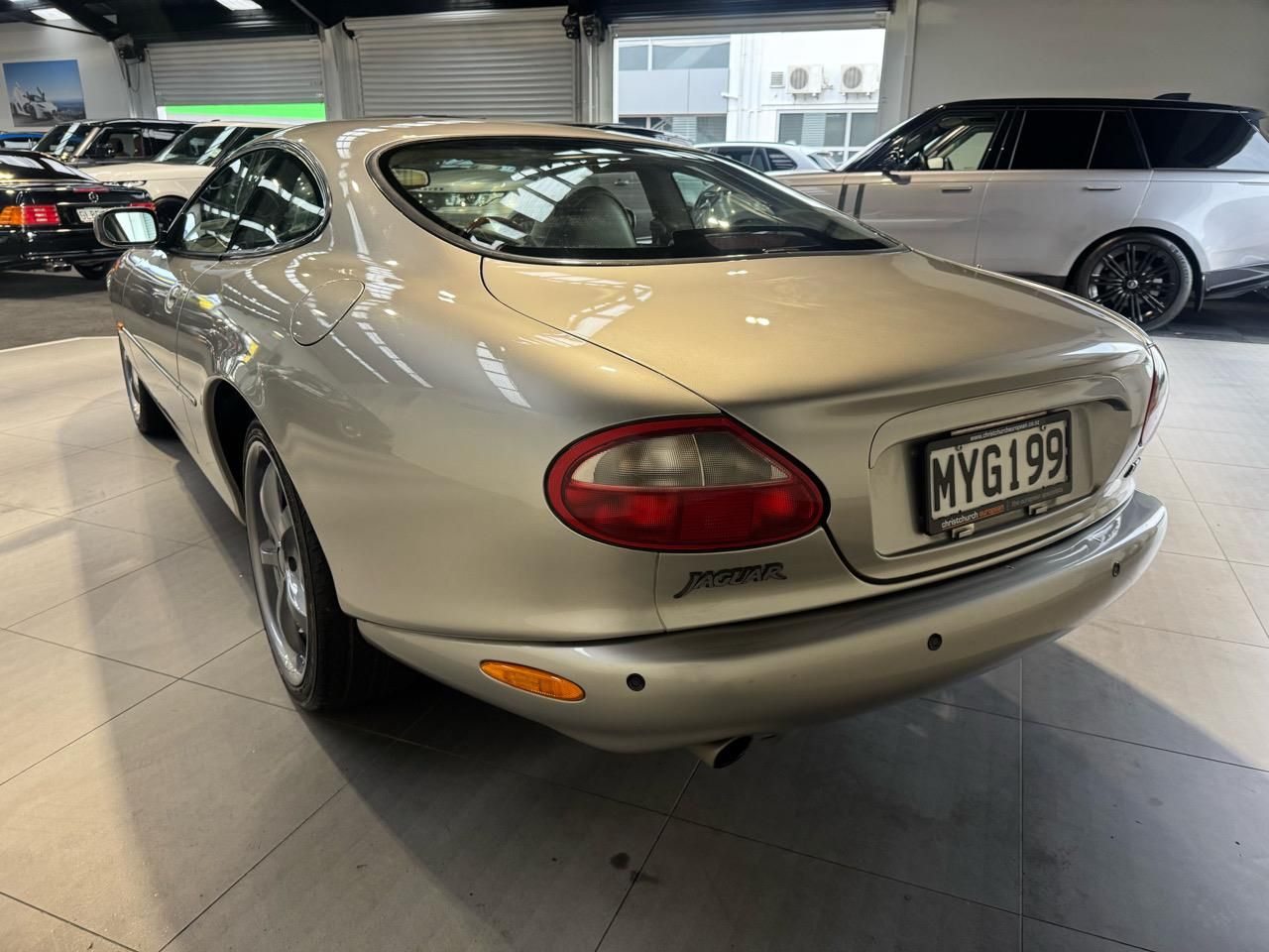 Vehicle image 5