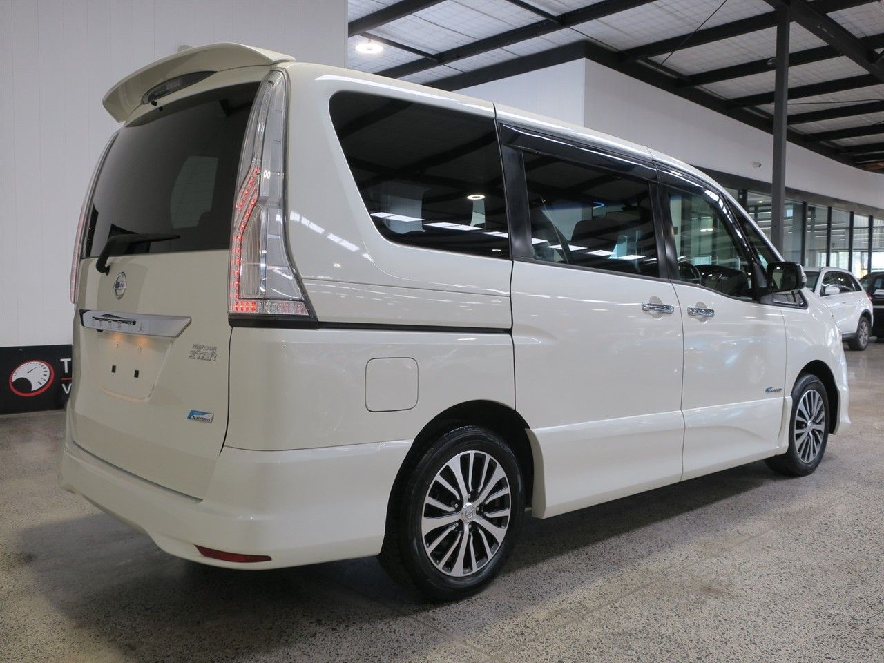 Vehicle image 3