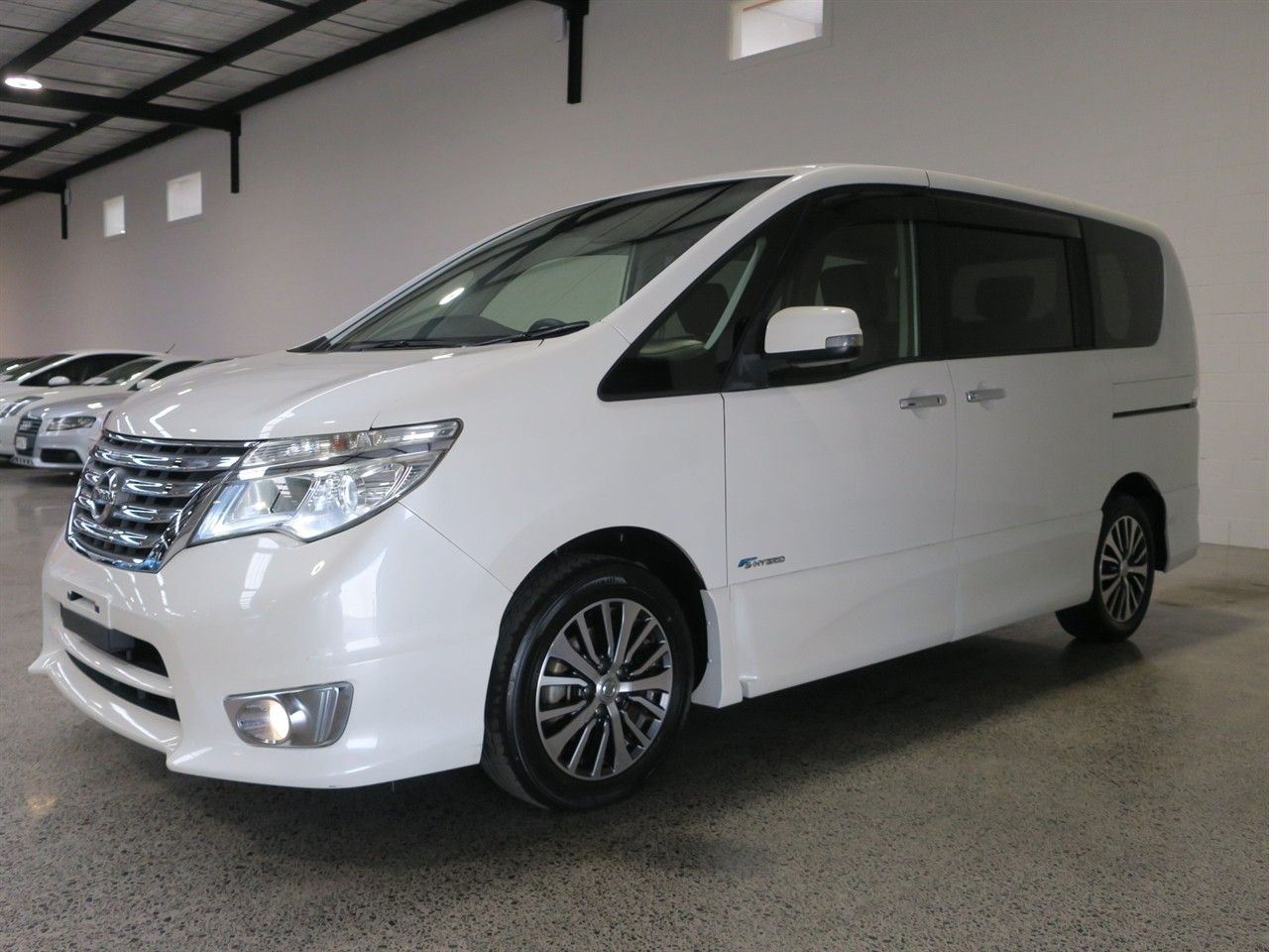 Vehicle image 5