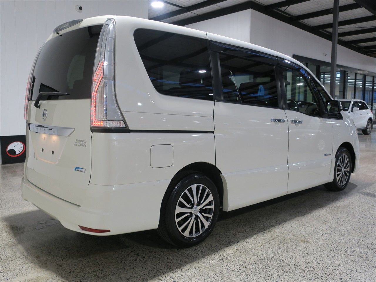 Vehicle image 3