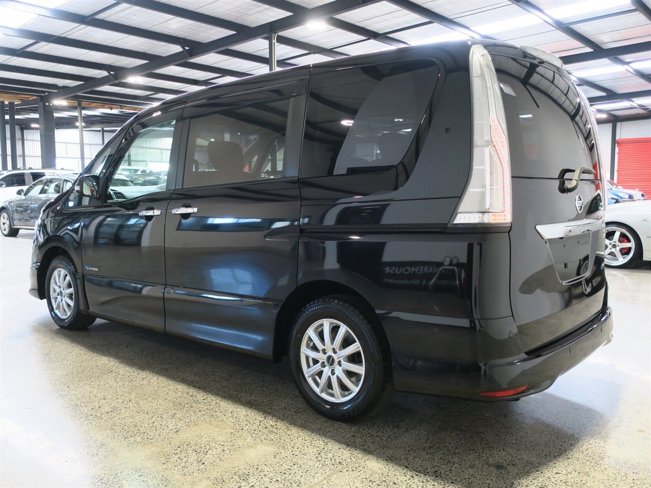 Vehicle image 4